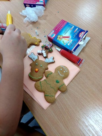 b_1024_768_0_00_images_2023_2024_KAWA_Pierniki_412528662_824735792787704_1244645439036375251_n